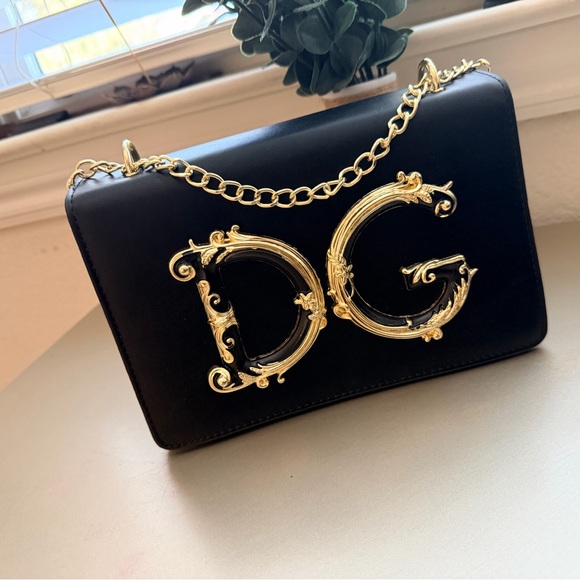 NEW DG Logo Black inspired Crossbody Bag with Gold Chain - Picture 5 of 5